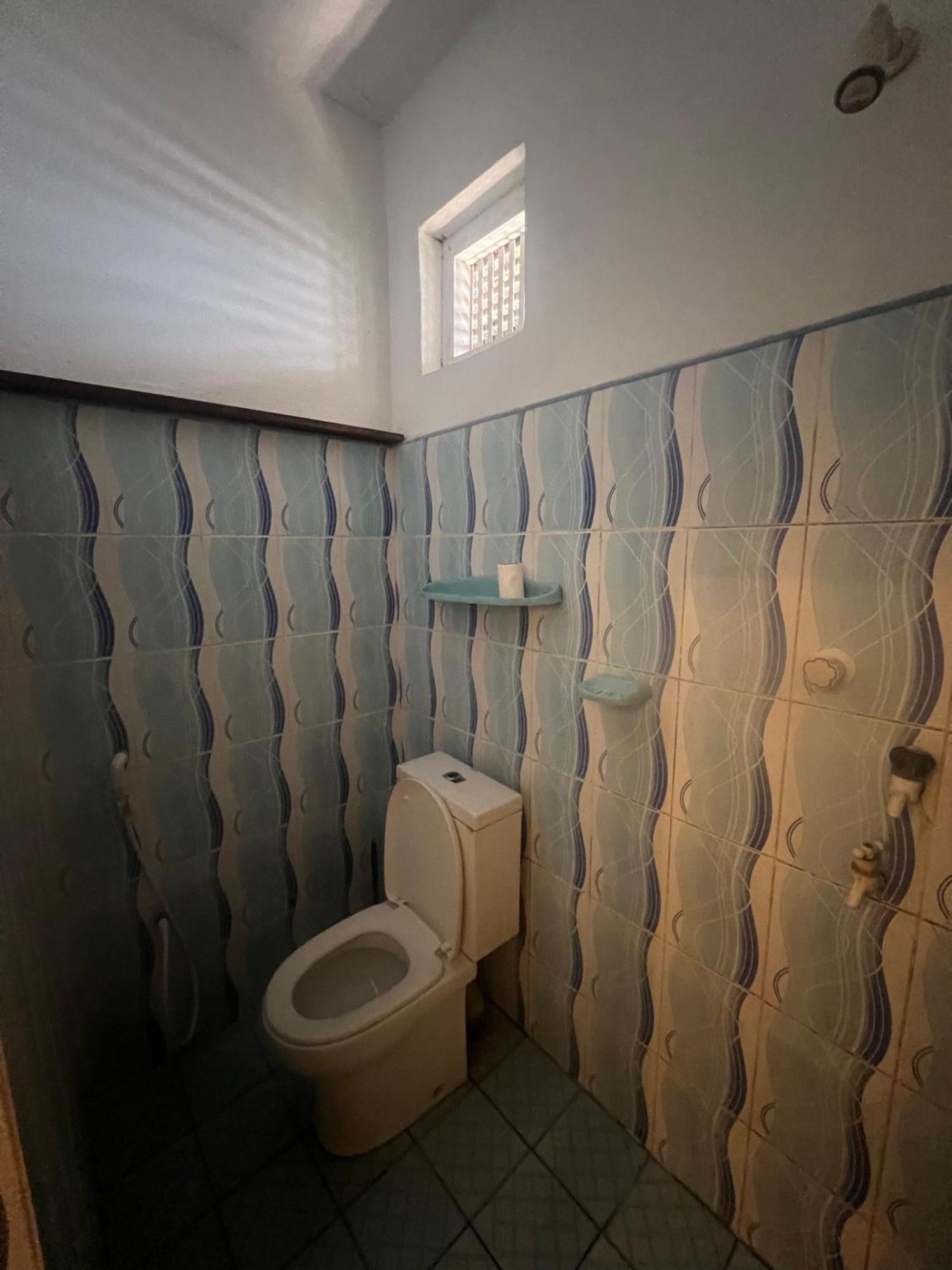 Wave Hunters Hostel Аругам Бей Екстериор снимка