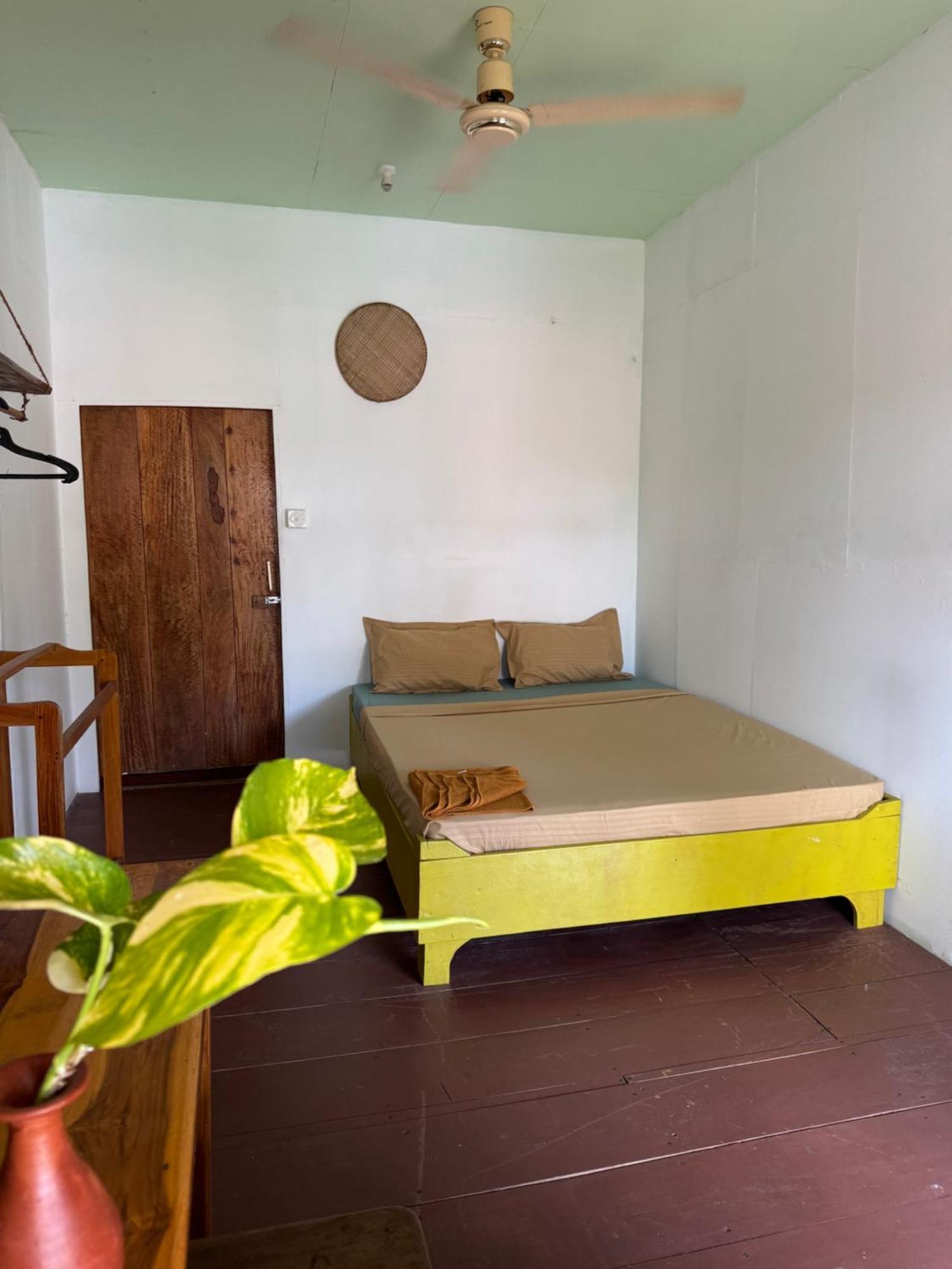 Wave Hunters Hostel Аругам Бей Екстериор снимка